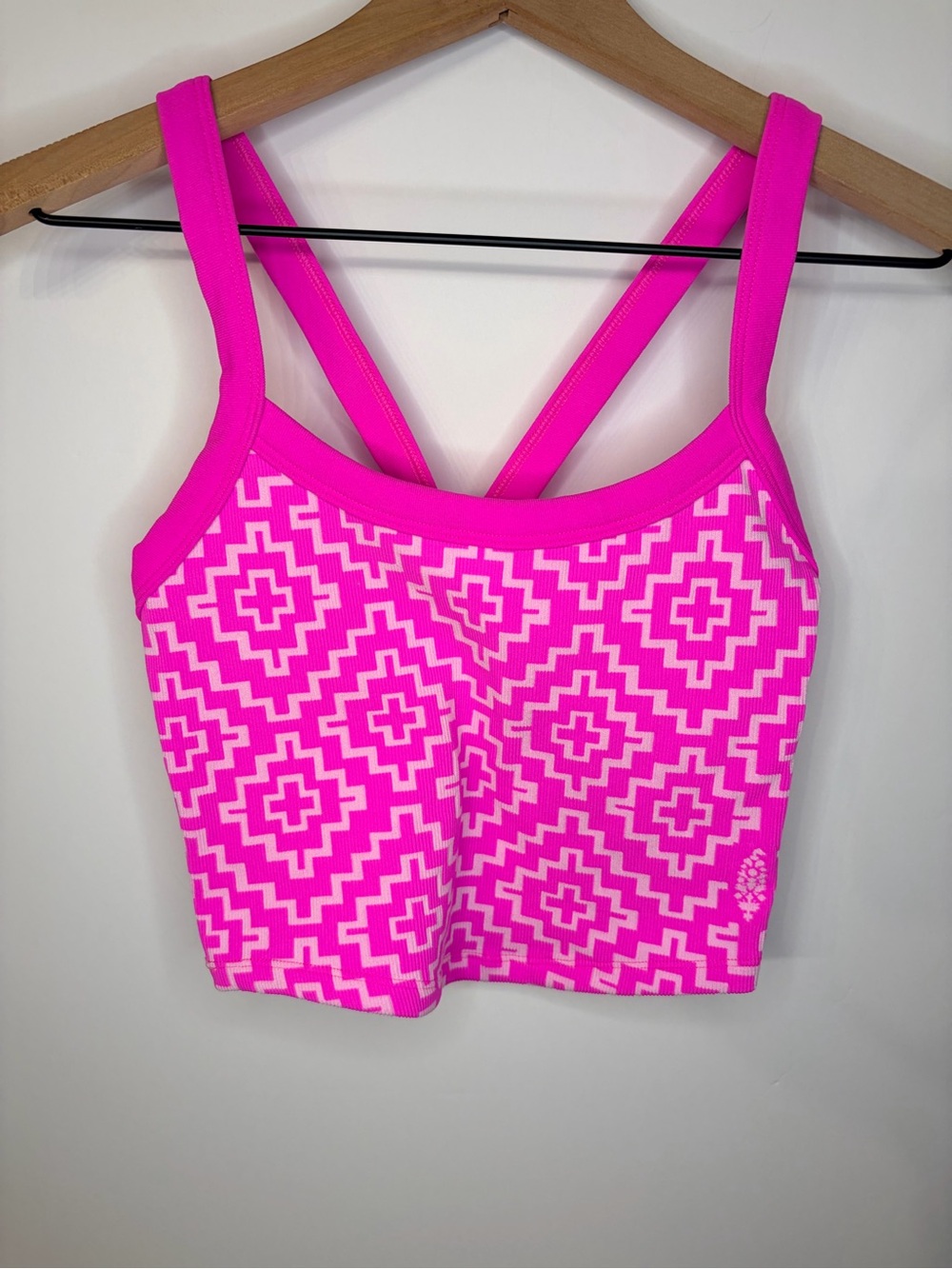 *NWT* Free People FP Movement Women's All Clear Jacquard Cami in Hot Pink, M/L - Picture 4 of 11